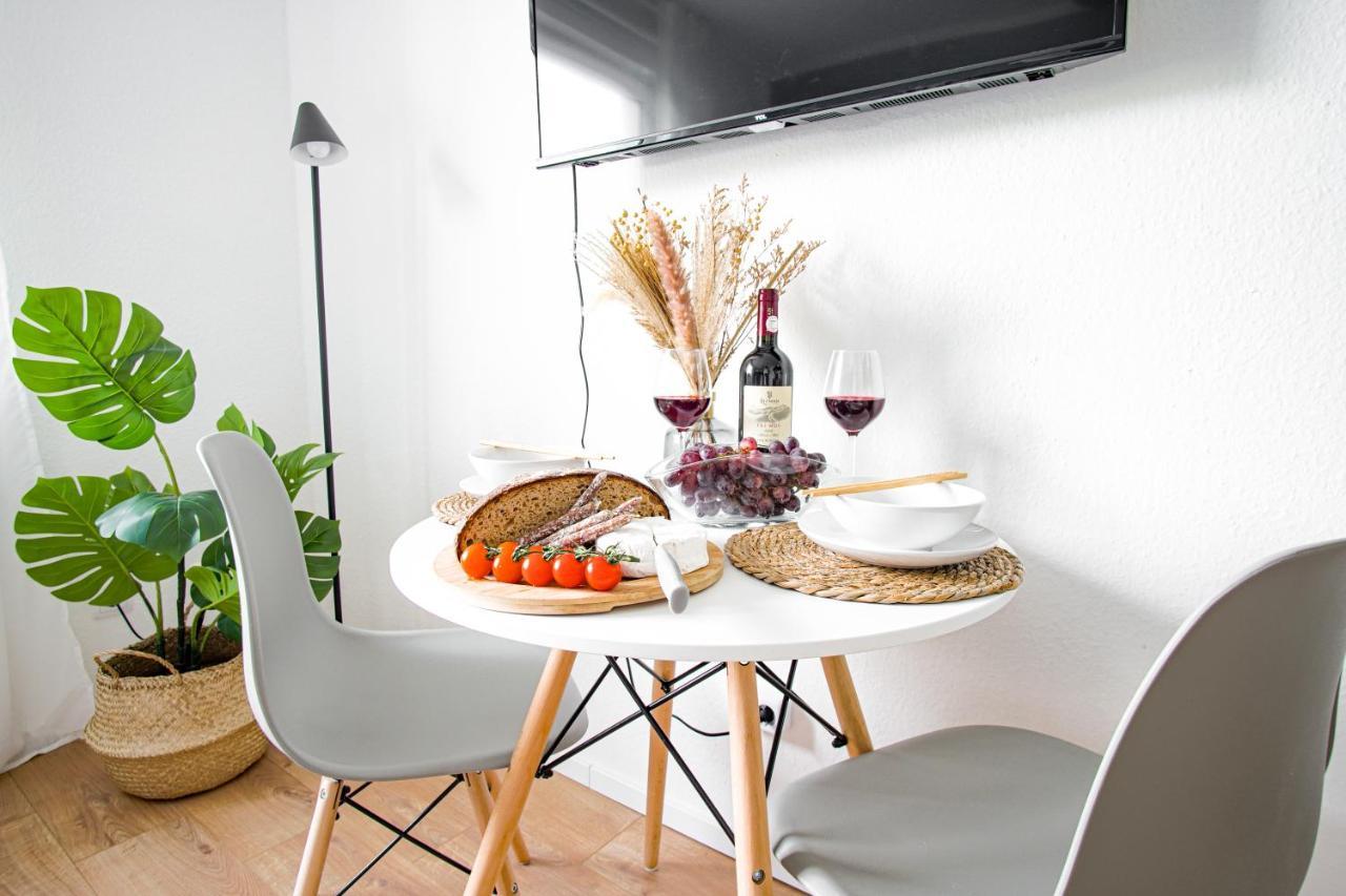 Homefy Studio Heaven - Self Check-In - Free Parking - Elevator Essen Extérieur photo